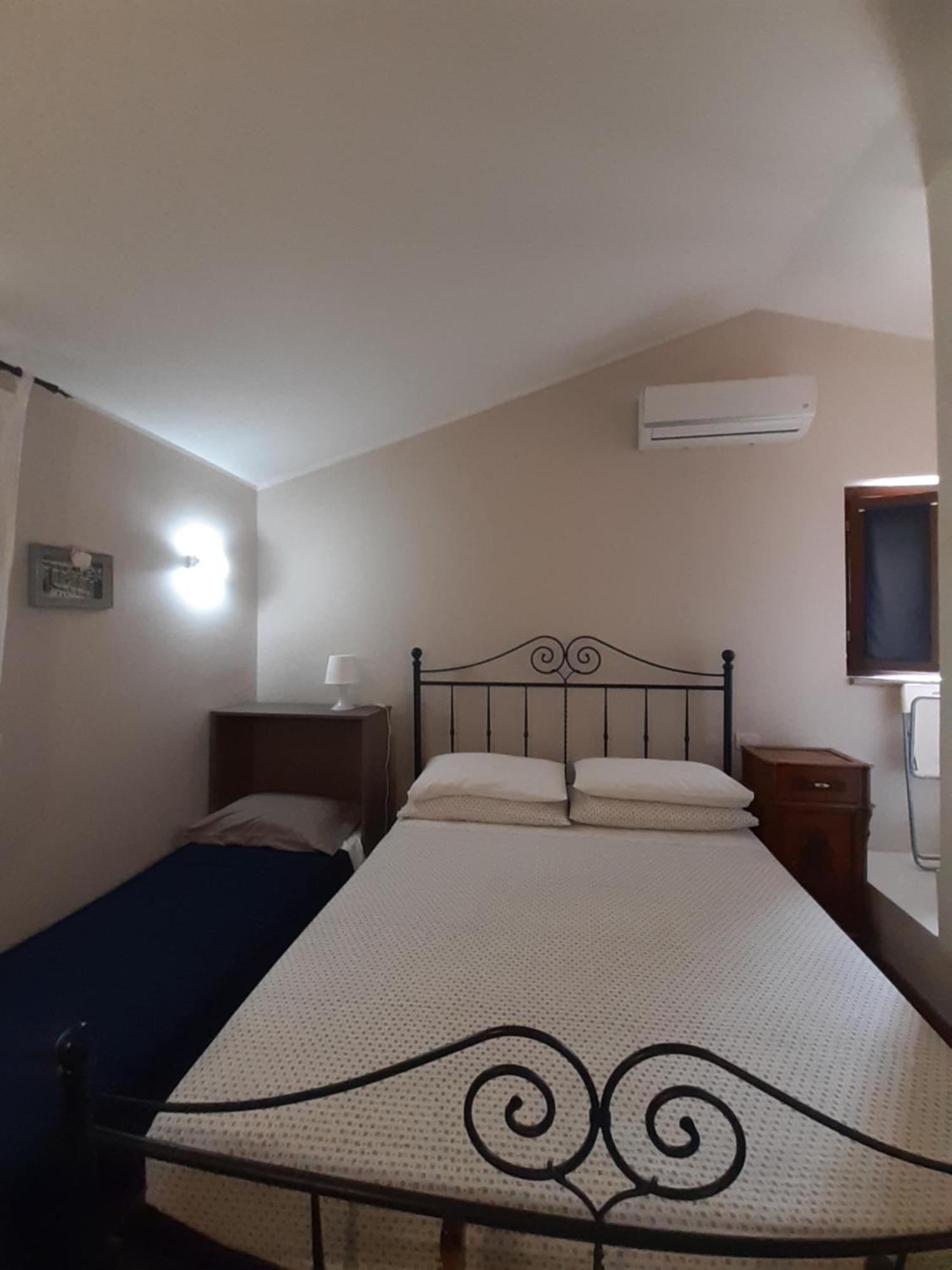 B&B La Casa Di Alice Foligno Phòng bức ảnh